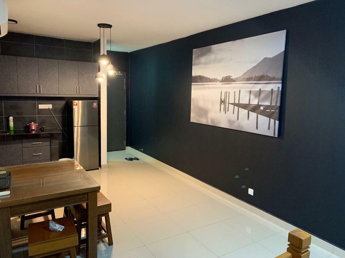 Msi Cozy Homestay Seri Kembangan Esterno foto